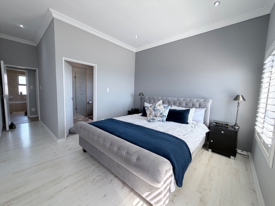 3 Bedroom Property for Sale in Big Bay Western Cape